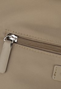 Gerry Weber ECHOES - Borsa a mano - sahara