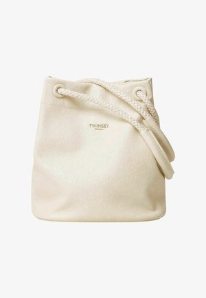 Borsa a secchiello in pelle testurizzata color crema con manici a coulisse intrecciati e piccolo logo in oro "TWINSET" sul davanti.