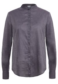 Camisa de manga larga con cuello en tela gris oscuro con una textura sutil. Cuenta con cierre frontal de botones y dobladillo redondeado.