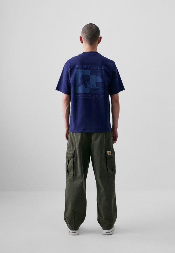 CONTRAST STRIPE BEAR GRAPHIC  - Print T-shirt