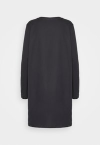 Vestido de túnica preto de mangas longas, feito de um tecido uniforme com um corte solto, apresentando um decote redondo e uma bainha reta. Sem detalhes visíveis.