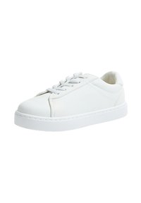 Sneaker bianco con tomaia in pelle liscia, punta rotonda e design con lacci. Presenta una spessa suola in gomma bianca e dettagli di cucitura minimi.