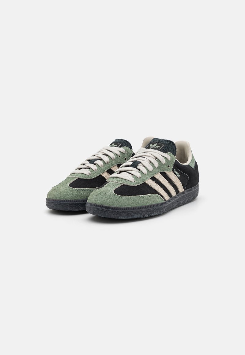 adidas gazelle silver green womens Buy adidas Originals Ftwr White/Silver Green/Gum 3 Samba Og J Sneakers main image 0