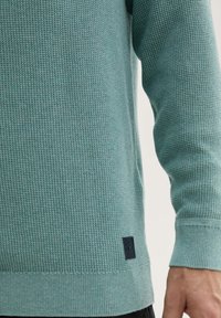 TOM TAILOR STRUKTURIERTER RUNDHALS - Maglione - mineral stone blue melange