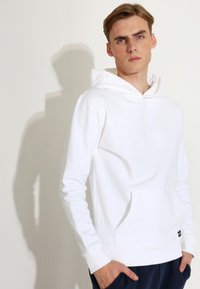 Carlheim EVERYDAY COMFORT JOEL - Džemperis ar kapuci - white