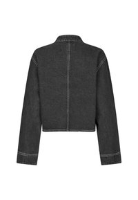 Schwarze, gekürzte Denimjacke mit langen Ärmeln und kontrastierenden weißen Nähten, von hinten auf einem weißen Hintergrund gezeigt.