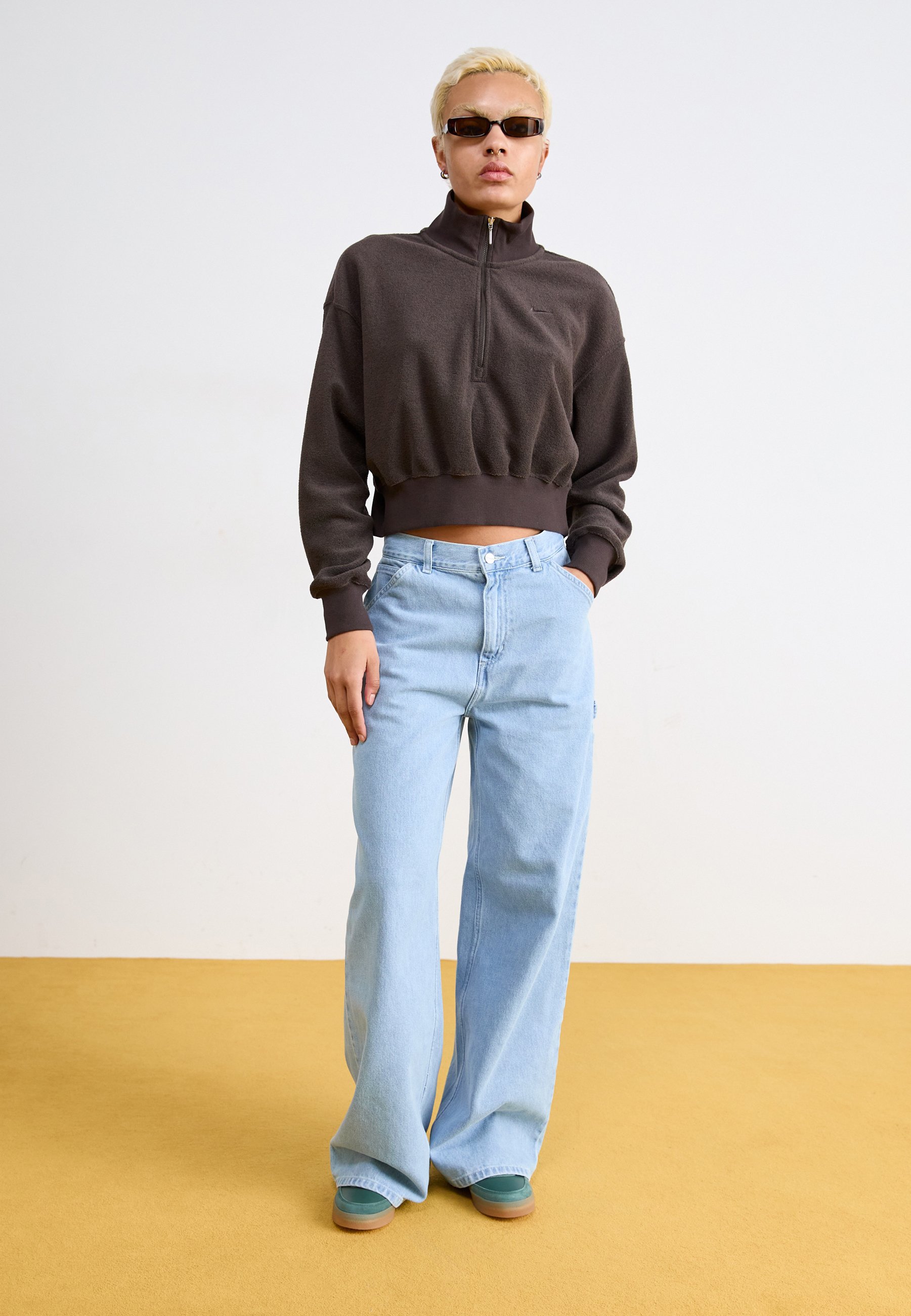 Nike Sportswear SPORTSWEAR PHOENIX PLUSH - Sweater - brown/bruin