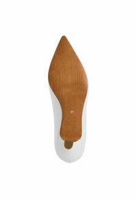 Chaussure blanche à talon haut avec un bout pointu, semelle en bois et une taille 37. Matériau lisse avec une finition brillante et un design minimaliste.