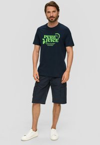 s.Oliver FRONTPRINT - T-shirt print - navy