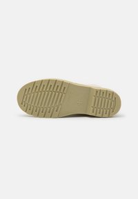 Dr. Martens Botines con cordones - off-white