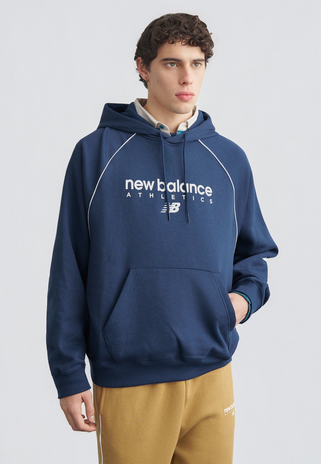 LINEAR GRAPHIC UNISEX