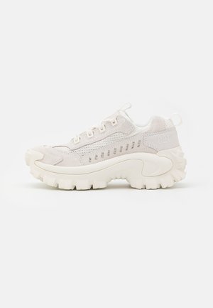 INTRUDER - Matalavartiset tennarit - bright white