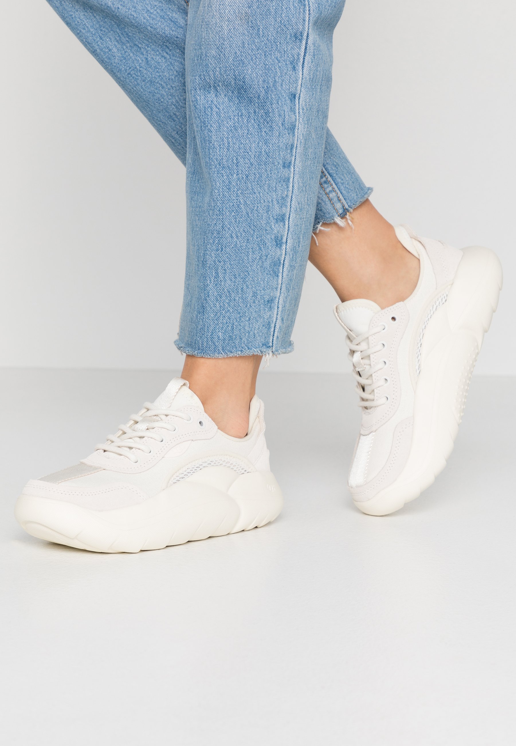 ugg cloud ugg cloud