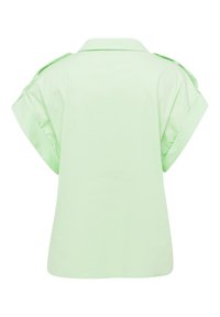 Lichtgroene korte mouwen shirt met een kraag, uitgerust met een gladde textuur en een losse pasvorm. Inclusief opgerolde mouwen en minimale details.