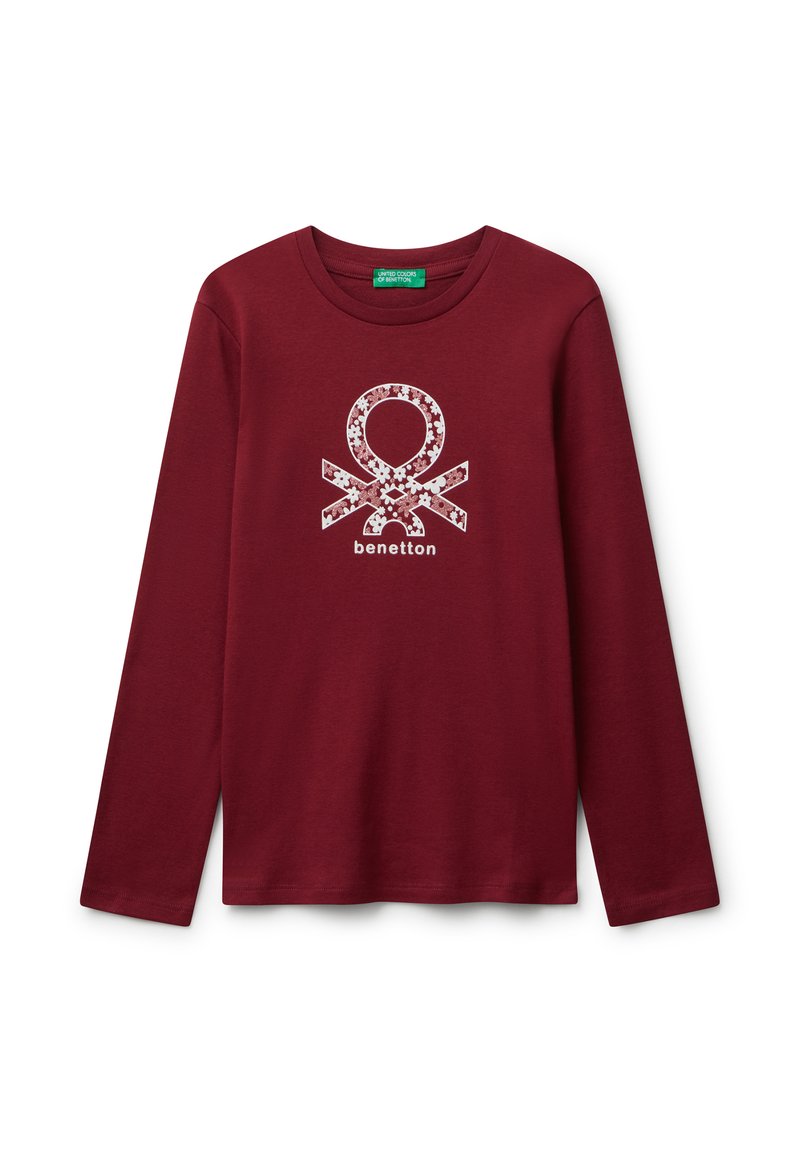Bordová košile s dlouhým rukávem s květinovým vzorem loga Benetton a bílým textem "benetton" vpředu.