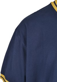 Starter TEE - Triko s potiskem - darkblue/californiayellow