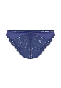 Paars kant bikini-stijl damesondergoed met bloemenpatronen en een klein strikje aan de voorkant, weergegeven tegen een witte achtergrond.