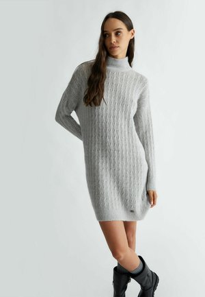 Stickad klänning - light grey