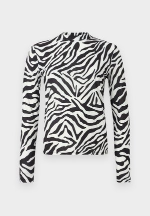 Langarmtop met een zwart-wit zebra-strepenpatroon. Gemaakt van een soepele stof, heeft het een hoge halslijn en een aansluitend ontwerp.
