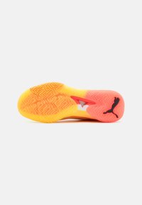 Puma ACCELERATE NITRO SQD - Scarpe da pallamano - sun stream/sunset glow/black