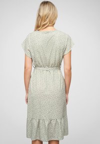Cloud 5ive MIT ALL OVER HERZ - Freizeitkleid - green