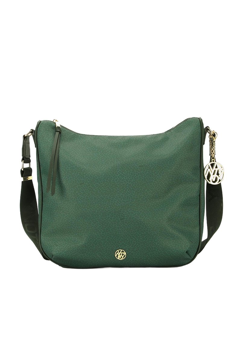 Borsa sintetica verde scuro con superficie texturizzata, hardware dorato, tracolla regolabile e charm decorativo con logo.