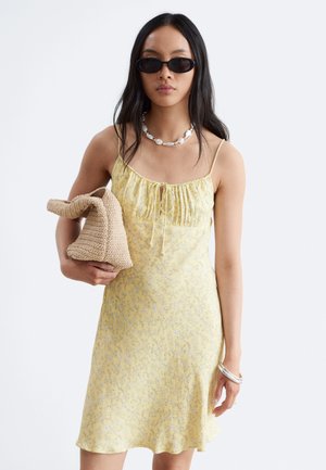 & OTHER STORIES, & OTHER STORIES DRAWSTRING MINI DRESS - Robe de jour - yellow