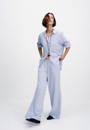 THE SET, 2 PACK - Trousers - light blue cream stripe