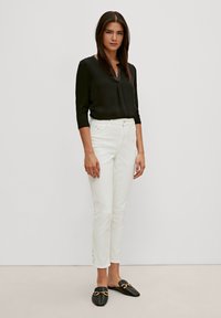 comma MIT APPLIKATION - Jeansy Slim Fit