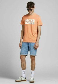 Jack & Jones ECORP LOGO SS O-NECK NOOS - T-shirt basic - shell coral
