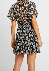 VILA Denní šaty - black