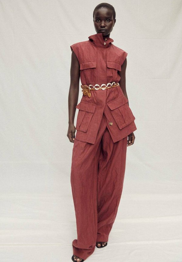 BEETS - Waistcoat - wine3