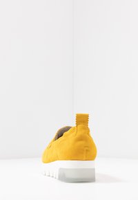 Tamaris SLIP-ON - Slip-ons - sun