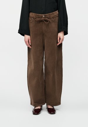 ONLGIANNA GLOBAL BELT - Hlače - cub