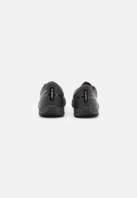 Nike Performance Scarpe da calcio indoor - black