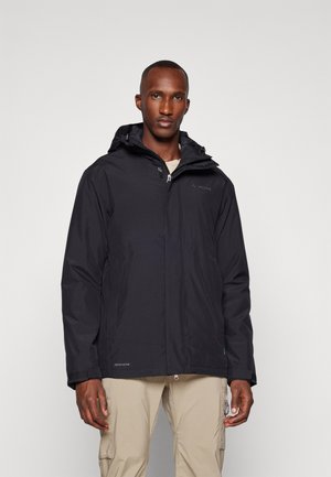 Schwarze wasserdichte Jacke mit einem durchgehenden Reißverschluss, verstellbarem Kapuze und elastischen Bündchen. Merkmale sind ein dezentes Markenlogo und Taschen.