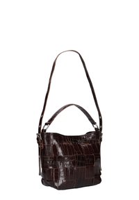 Bruine handtas van krokodillenleer met een lange verstelbare schouderband, met een zachte body en glanzende textuur. Accenten van zilverkleurig beslag.