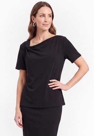 usha, - T-shirt basic