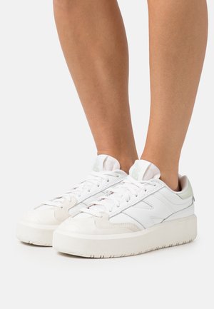 Baskets basses - white