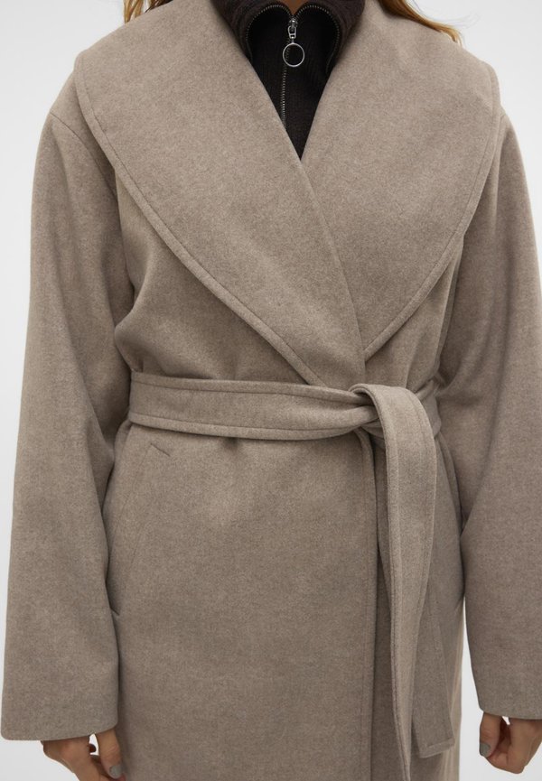 VMANNE BERGEN  - Classic coat - moon rock4