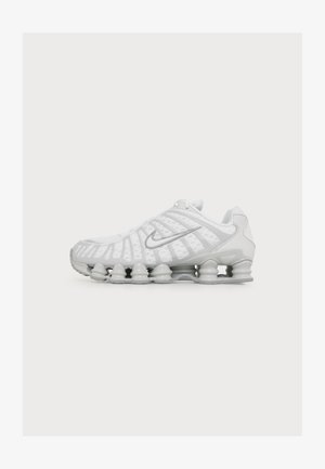 Nike Sportswear, SHOX TECH - Zapatillas - white/white/photon dust/light smoke grey