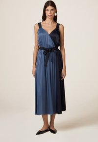 Oltre Vestido informal - blu