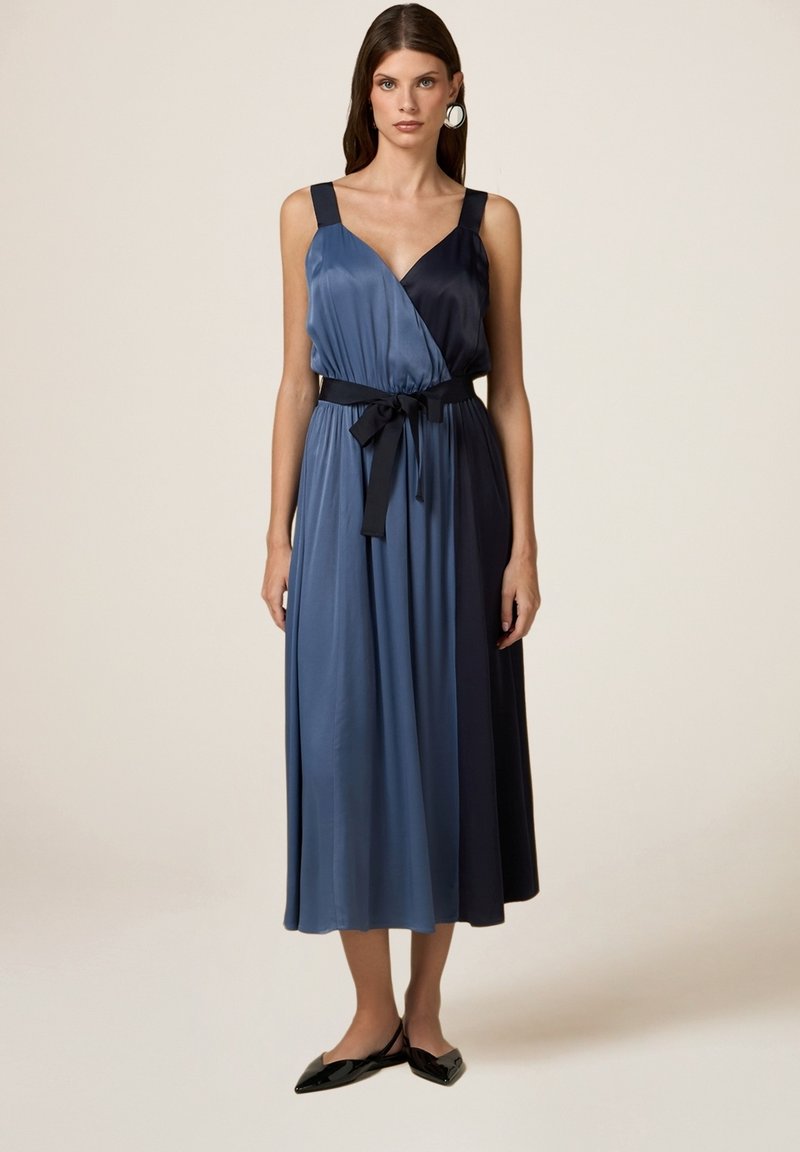 Oltre Vestido informal - blu