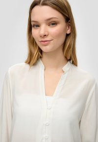 QS Hemdbluse - creme