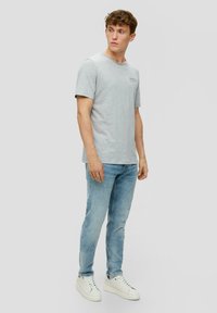 s.Oliver MIT STRUKTUR - T-Shirt print - grau meliert