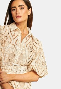 Alma en Pena Blusenkleid - beige