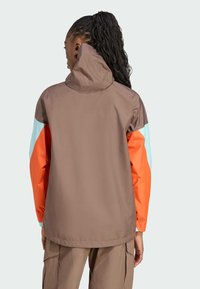Adidas Terrex ANORAK - Regenjas - earth strata semi flash aqua semi impact orange