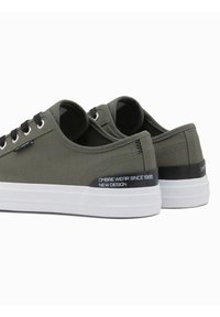 Ombre FOSL WITH CONTRASTING  - Sneaker low - dark olive