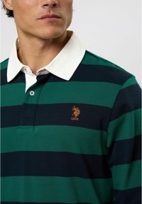 U.S. Polo Assn. TARIK - Poloskjorter - rain forest