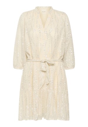 Cremefarbenes Kleid mit V-Ausschnitt, Dreiviertelärmeln und einem Bindegürtel. Es hat ein strukturiertes Design mit verstreuten silbernen Akzenten und einem gestuften Saum.